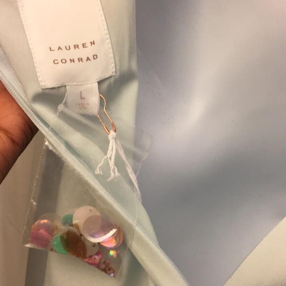 LC Light Blue‎ Sleeveless Blouse - Picture 5 of 6